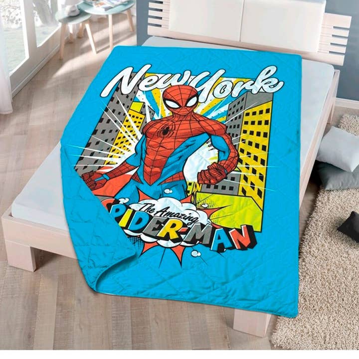 Spiderman Children's Quilt for wholesale by Pufmania