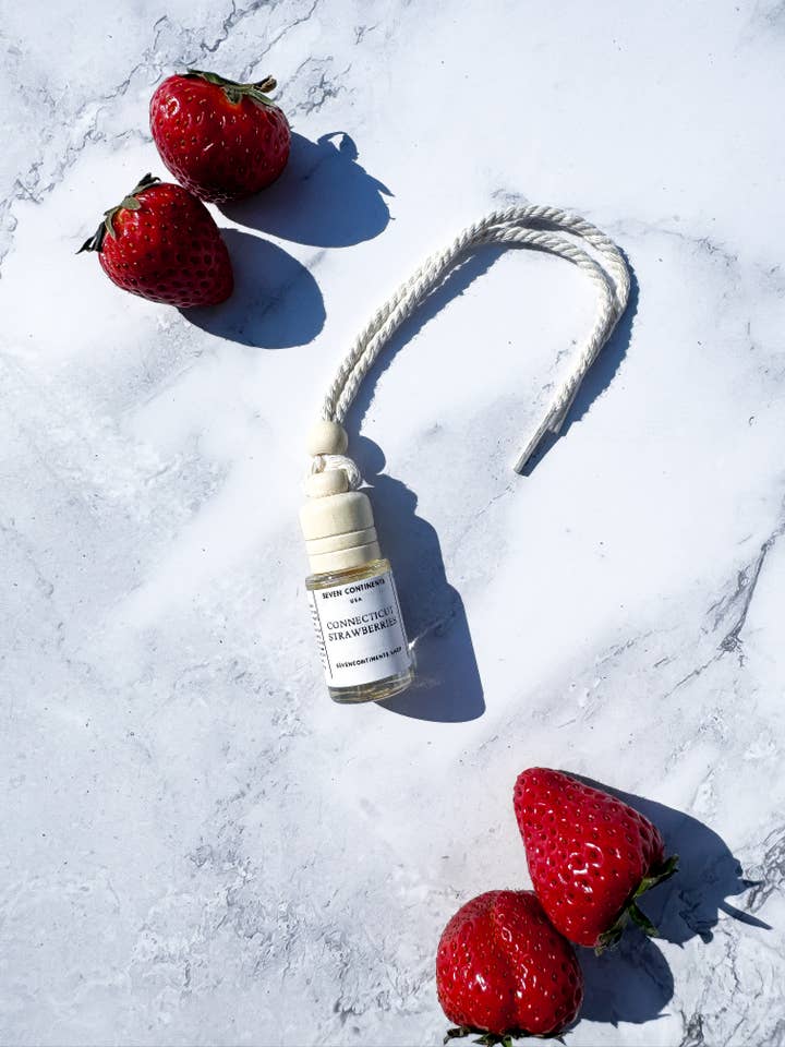 Connecticut Strawberries - Mini Car Diffuser for wholesale by Seven Continents
