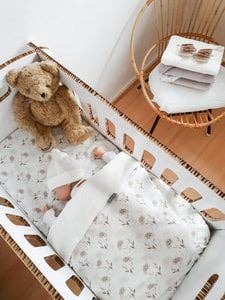 Funda de cama June Crib para venta al por mayor de Petit Juul