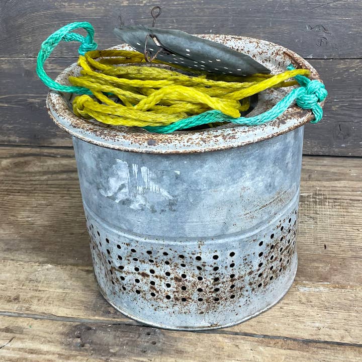 My Amigos Imports – wholesale Bucket/pail – Vintage Metal Bait Bucket-Original-Fishing Pail-Rustic-#50