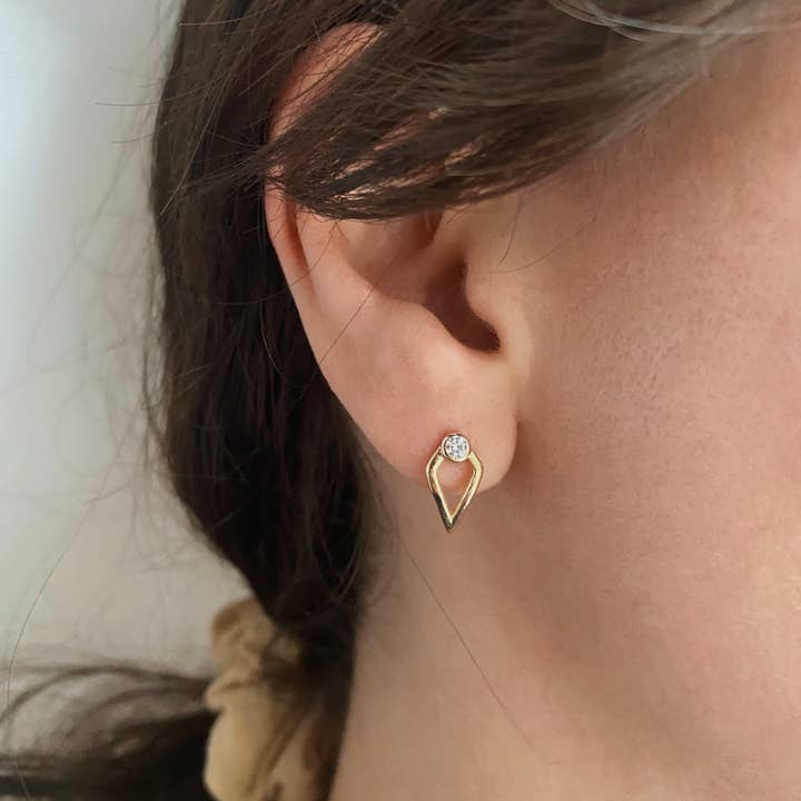 Clous Artemis pour la vente par Kimiya Designs