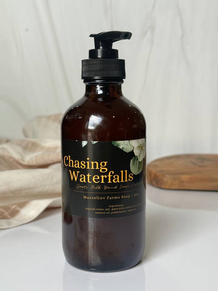 Chasing Waterfalls - Savon liquide pour les mains 8oz pour la vente par Mazzeltov Farms Soap Co.