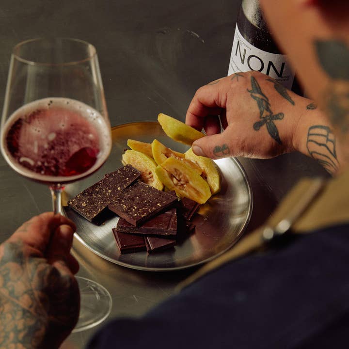 NON USA - Wholesale Non-Alcoholic Spirits/Wine/Beer - NON7 Stewed Cherry & Coffee2