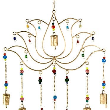 Lotus Chime met bellen en kralen - 16 „W, 26" H voor wholesale door OMSutra