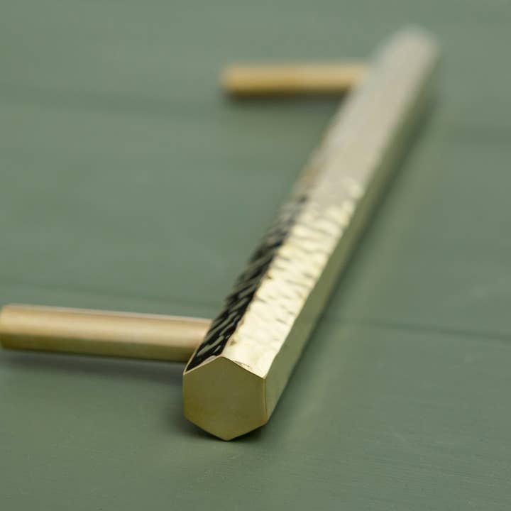 Brass bee - Wholesale Knob/Pull - BOMBUS Solid Brass Hexagonal Hammered Pull Handles & Knobs - Polished Brass