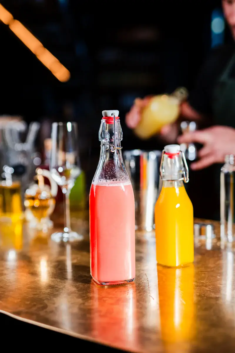 Hospitality Glass - Wholesale Water Bottle - Square .5 L. Swing Bottle2