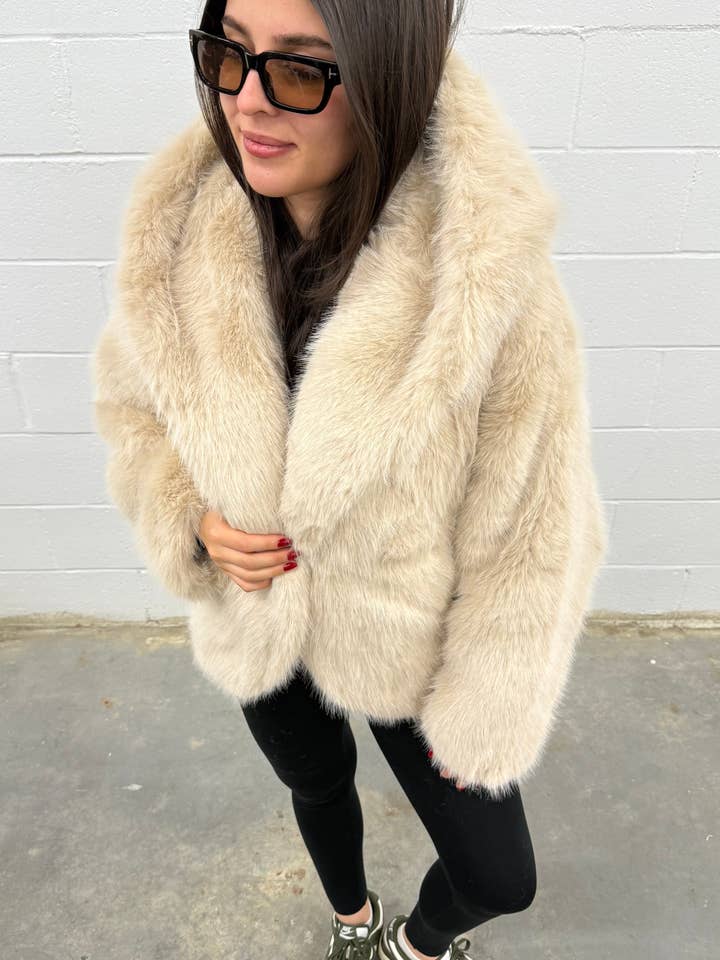 Women's Hooded Oversized Fur Coat Faux Fur Coat Hoodie for wholesale by VAV NEW YORK
