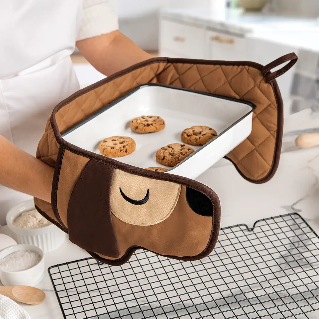 OTOTO - Vente Gants de cuisine/maniques - Gants de Four Double Hot Dog - Cadeaux de Noël pour la Cuisine0