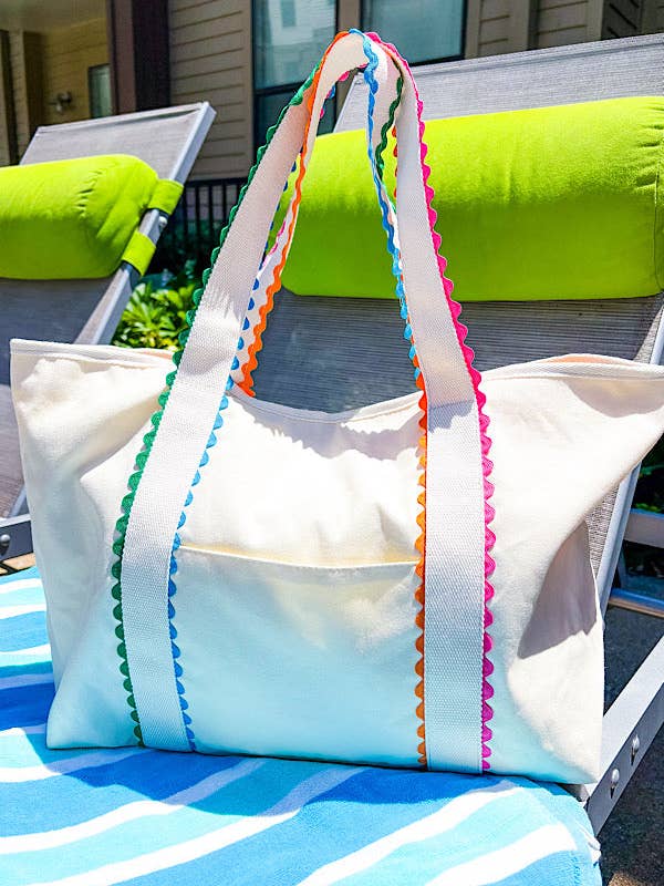 Sac fourre-tout avec garniture en croquet Spencer pour la vente par Nash Grey