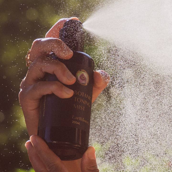 EarthTonics Botanical Skincare - Wholesale Face & Body Mist/Water - Botanical Toning Mist1