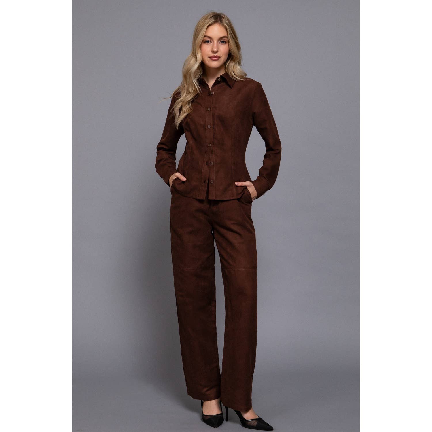 HiteJeans - Vente Pantalon – femme - PANTALON TISSÉ À JAMBES DROITES EN FAUX DAIM12