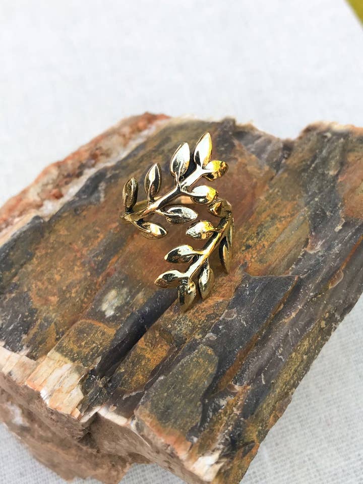 Leafly justerbar messing Ring for engroshandel hos ZEBA