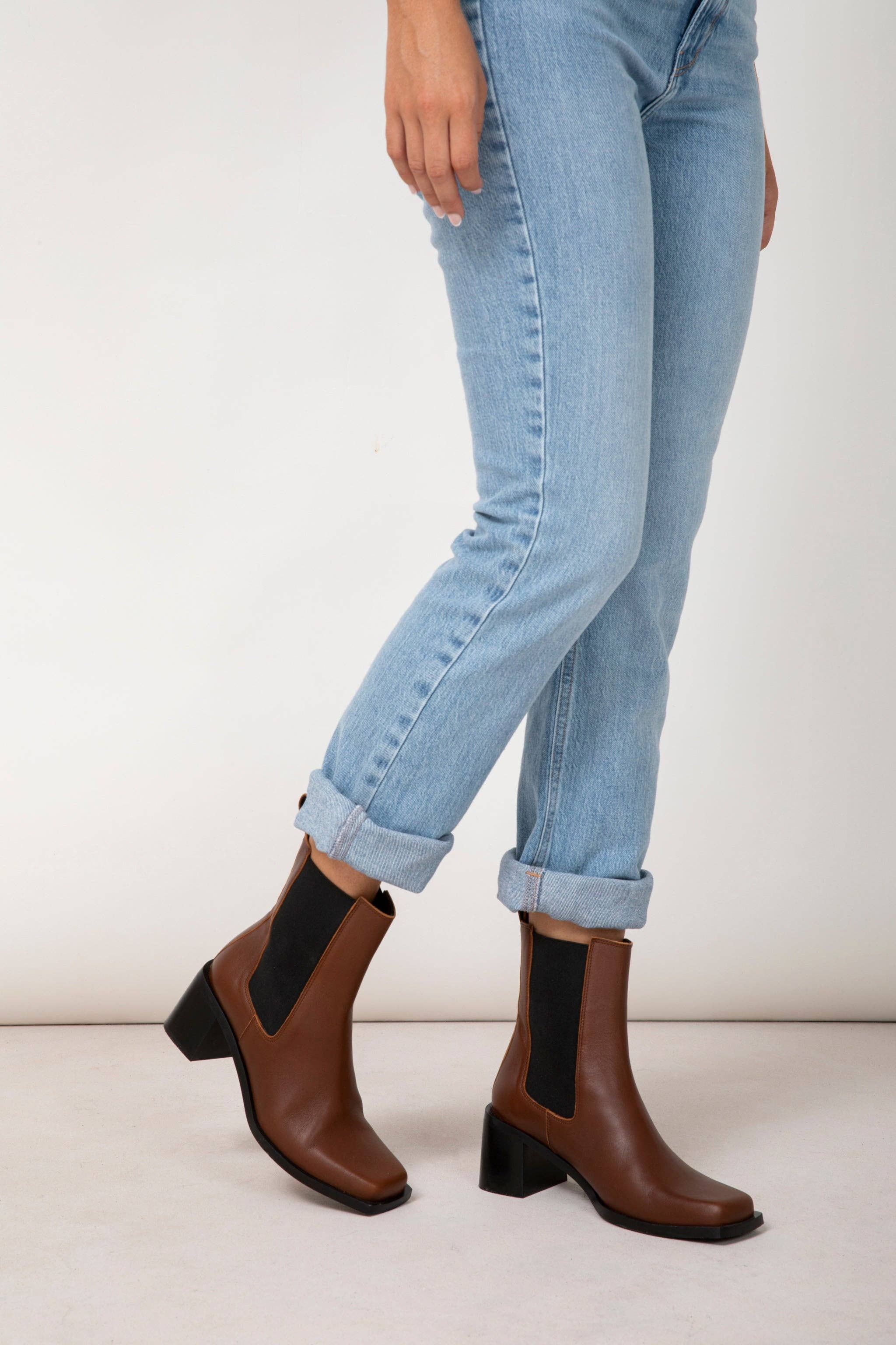 KMB Shoes - Wholesale Booties - Women's - GRACE CUOIO - Leather Heeled Ankle Boots1