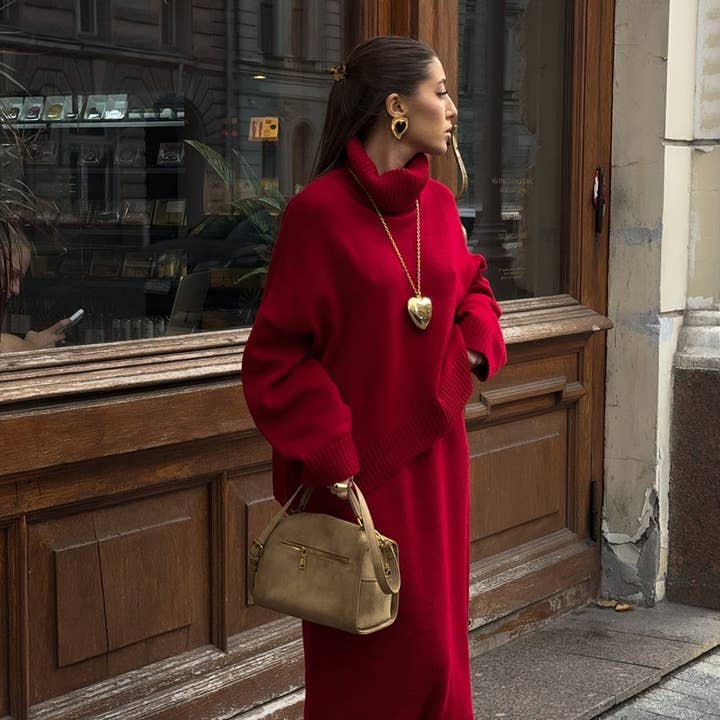 Ensemble 2 pièces : pull à col roulé chaud et jupe pour femmes pour la vente par Little Trendy