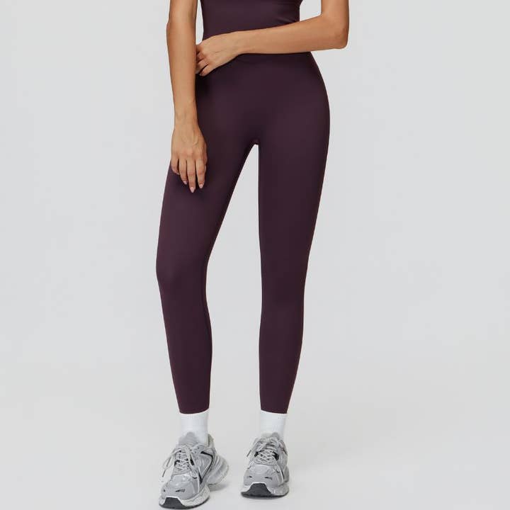 WONDERXFANS - Wholesale Athletic/Lounge Leggings - Women's - High-waisted V-neck leggings at the back6