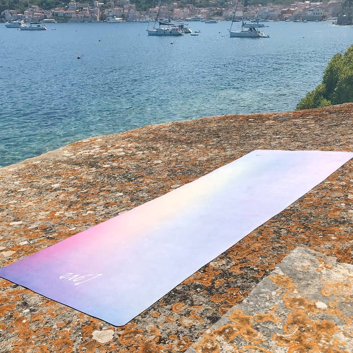 Studio Felicidade - Wholesale Yoga Mat - LOVE TRAVEL Eco-friendly yoga mat from Felicidade3