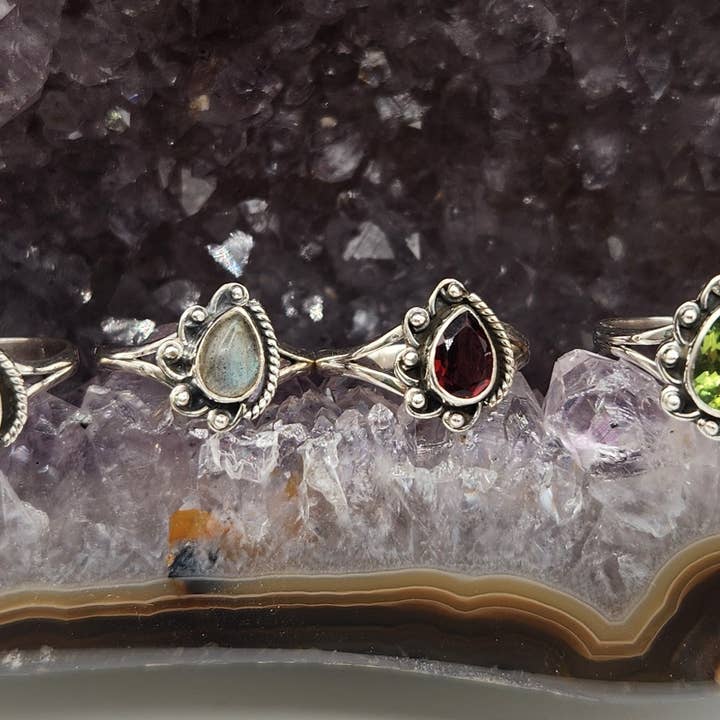 Meraki Gemstones - Wholesale Single Stone/Solitaire Ring - Peridot/Garnet/Citrine/Amethyst/Labradorite/B.Topaz-Ring 925