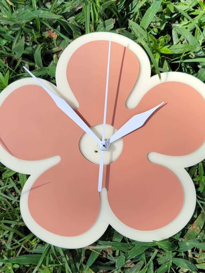 Reloj de pared con forma de minimargarita de terracota para venta al por mayor de Shelfish Modern