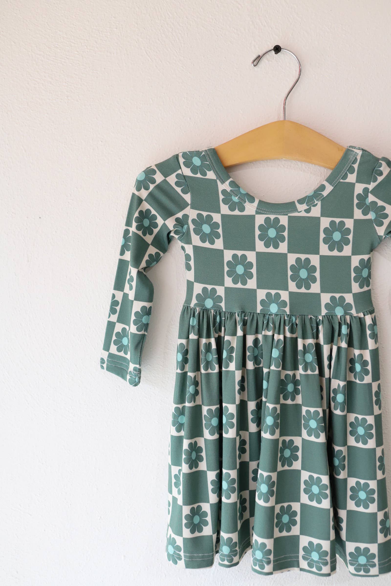 Polished Prints – wholesale Klänning – Barn – Rutig klänning, flickkläder, våren 2025, småbarnsklänning1