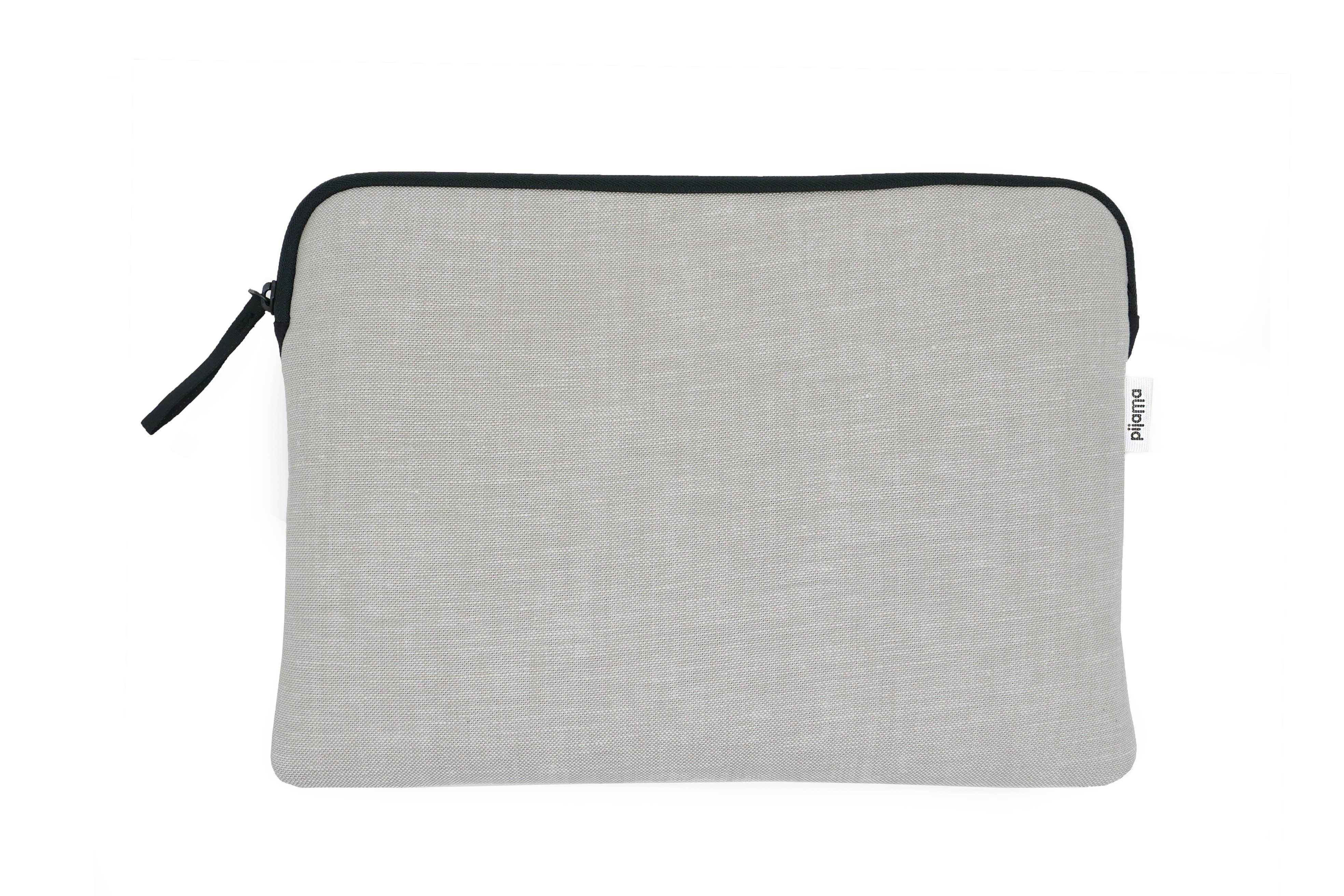 Pijama – wholesale Laptop/tablet case – Unisex – MacBook Pro 14″/Air 13″ (2017) zipped case23