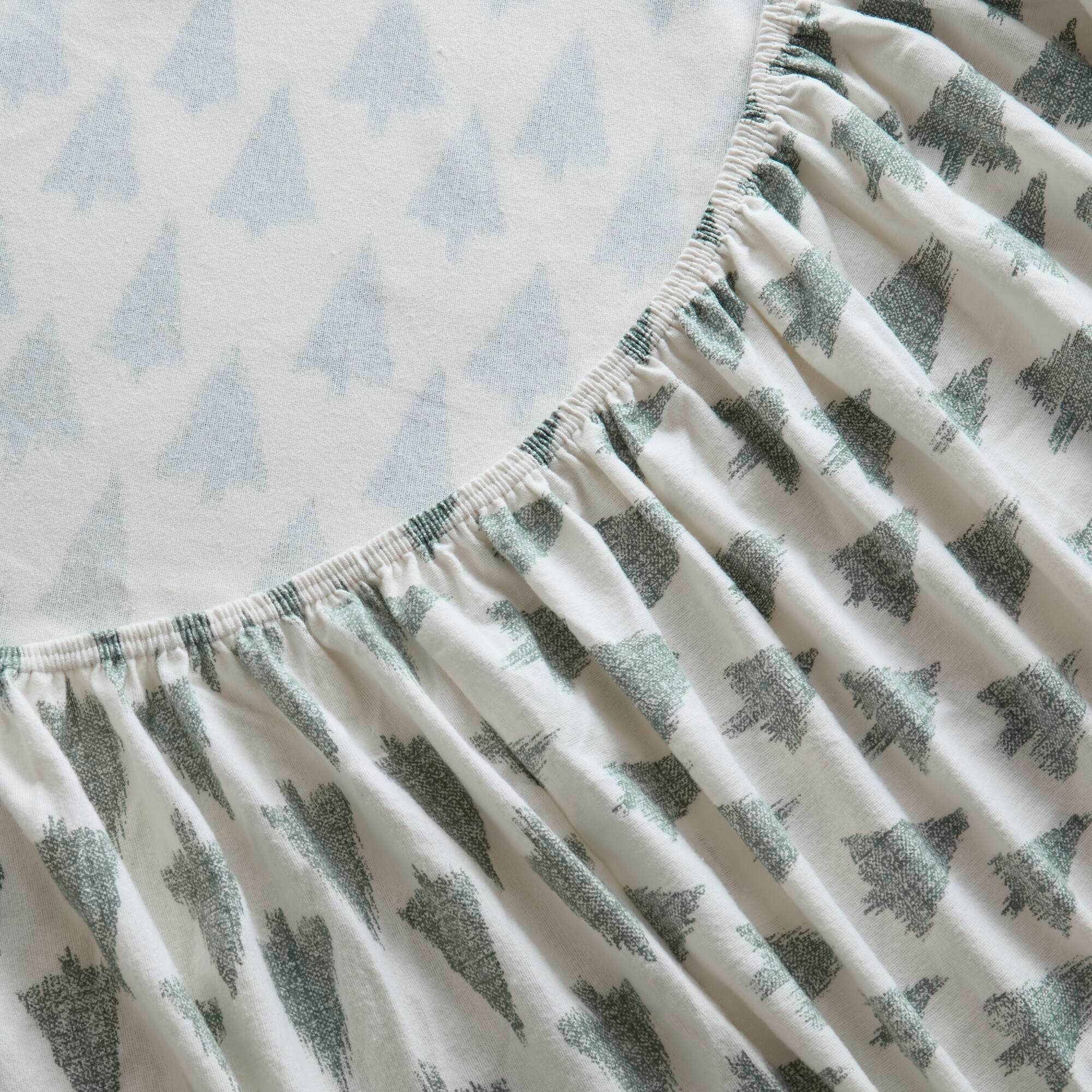 Olliix - Wholesale Sheet Set - Flannel Cotton Print Sheet Set, Ikat tree7