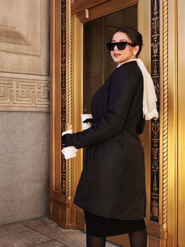 The Curvy Coat - Doudoune en duvet végétalienne pour femmes pour la vente par Limelight Apparel LLC