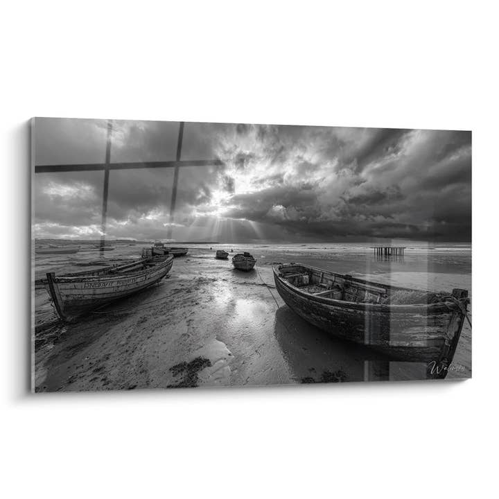 Quadro barcos de pesca encalhados - Maré baixa dramática - Edição paisagem preto e branco por atacado de Walensky