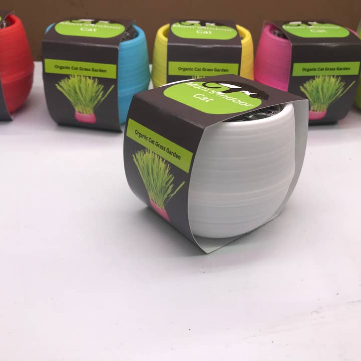 Mom’s Indoor Cat - Wholesale Pet Treats - Cat - Cat Grass Garden Balls3