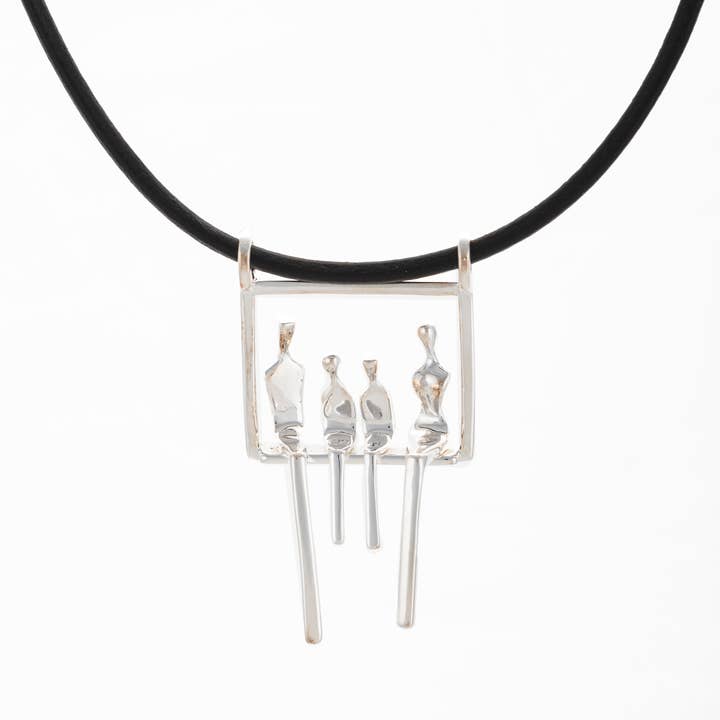 Familienanhänger: Viererfamilie in Silber für den Großhandel von Yenny Cocq llc