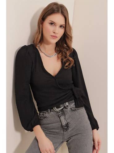 Mani Textile - Wholesale Blouse - Women's - Cache Coeur shirt - Black4