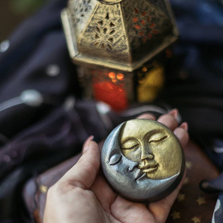 Costurero Real – sabonete sólido por atacado – Sabonete vegano artesanal com fragrância de lavanda em formato de lua e sol2