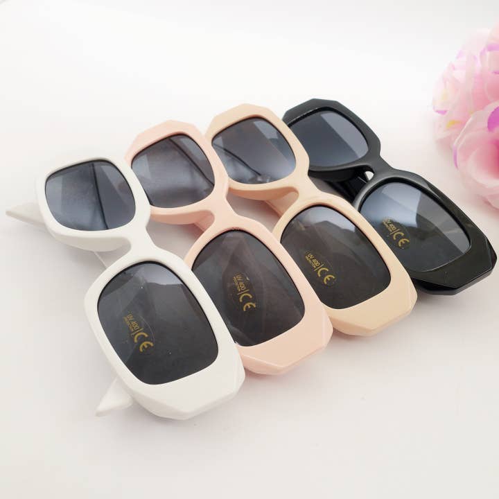 Daemon srls - Wholesale Sunglasses - Women's - EMILIA - Occhiali da sole MAXI con effetti geometrici - UV400 con custodia8