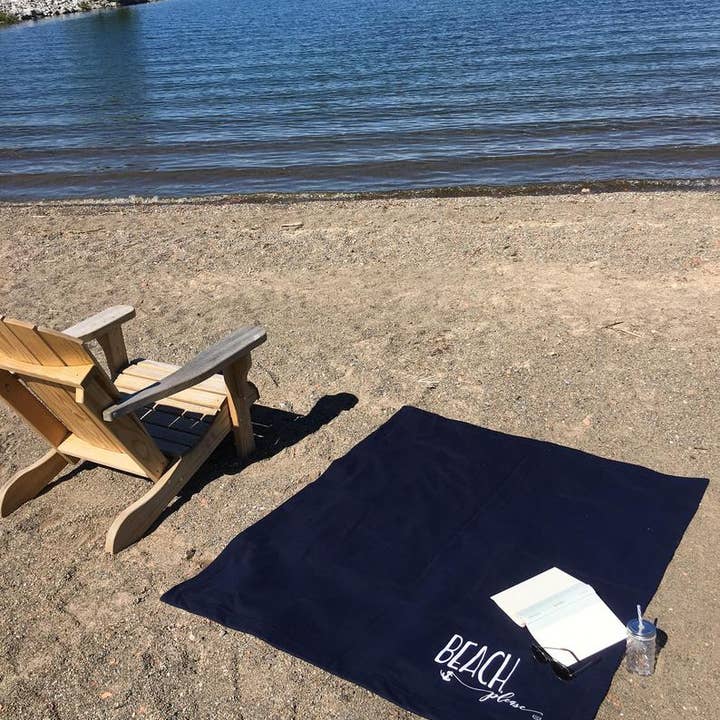 Perfect Day Print Co - Wholesale Throw Blanket - Beach Please Sweatshirt Blanket1