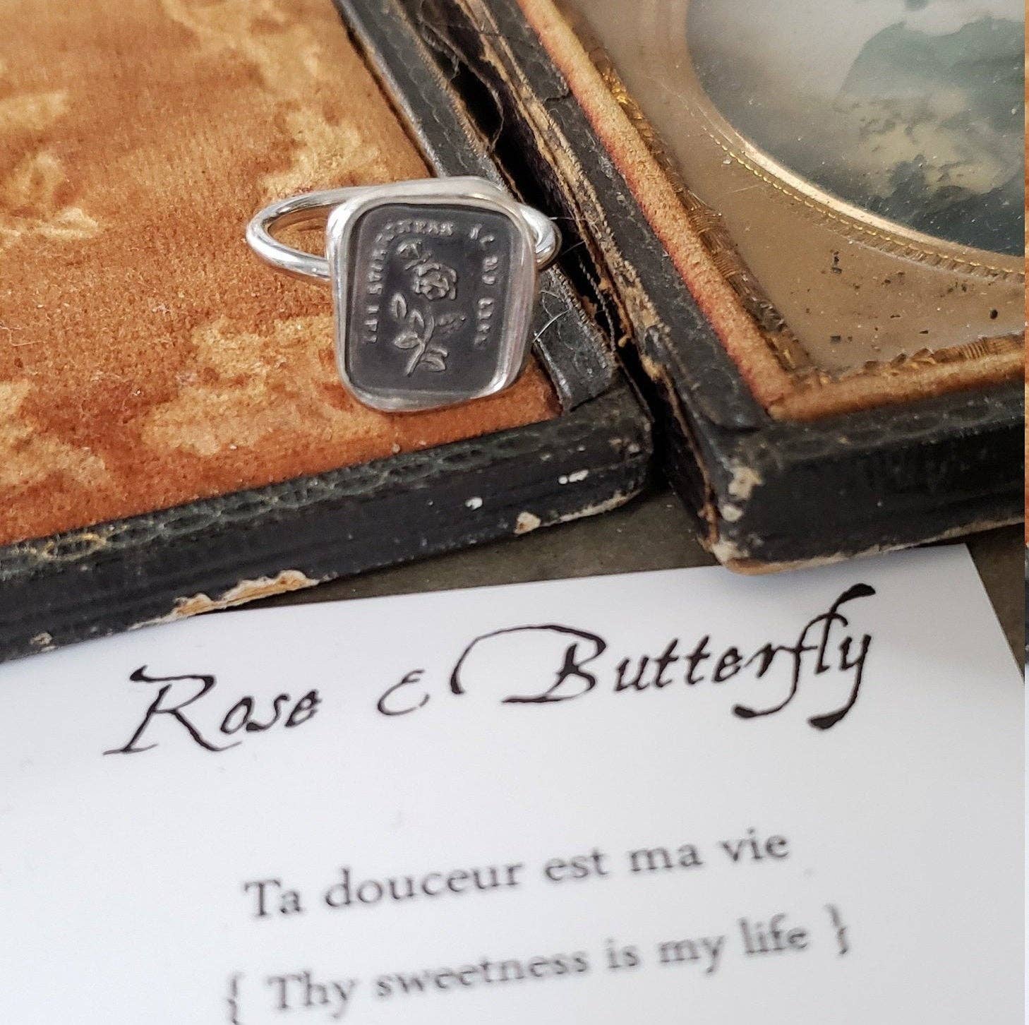 Plum and Posey – Anel de sinete por atacado – Rosa e borboleta - anel de vedação de cera3