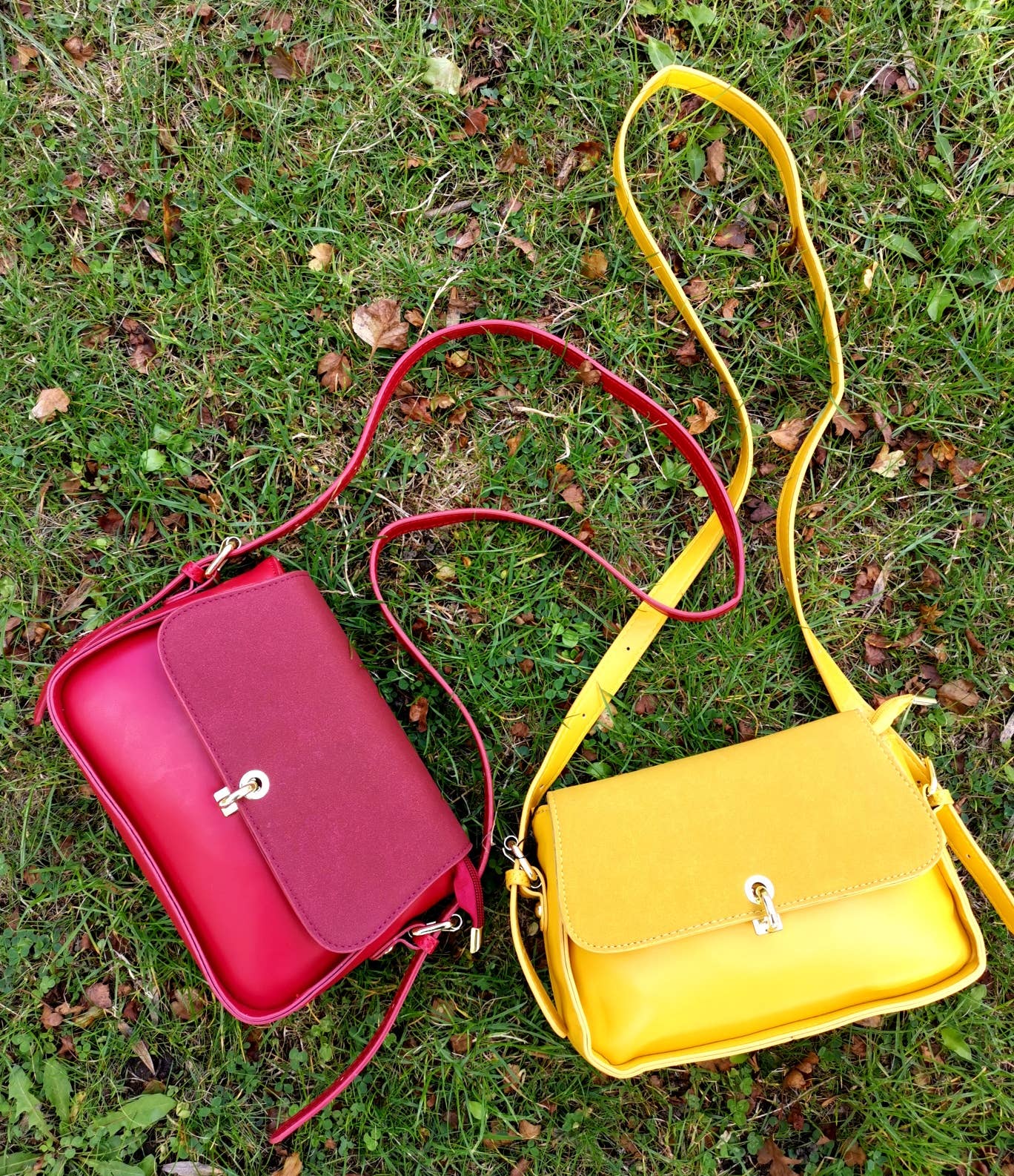 Superbia – wholesale Axelremsväska – Dam – Messenger- och axelväska med crossbody-axelrem – modell 22049