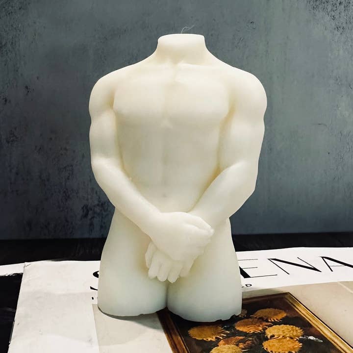 Sojawachs Männlicher Torso Skulpturale Körperkerze für den Großhandel von Karly’s Candles