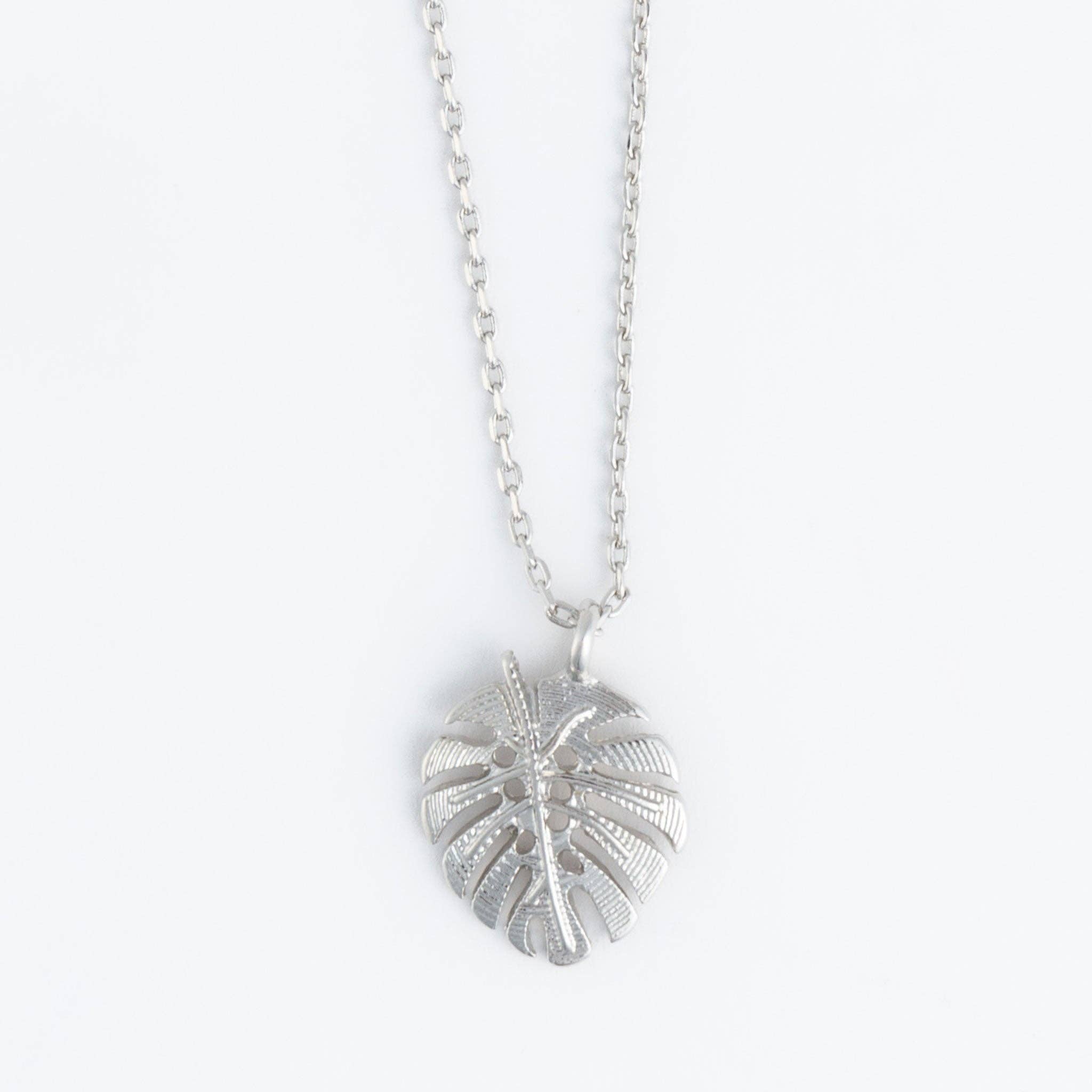 Howard's - Vente Colliers à pendentif - Soldes - Collier à pendentif Elsie & Zoey Delicates, bijoux de plage23