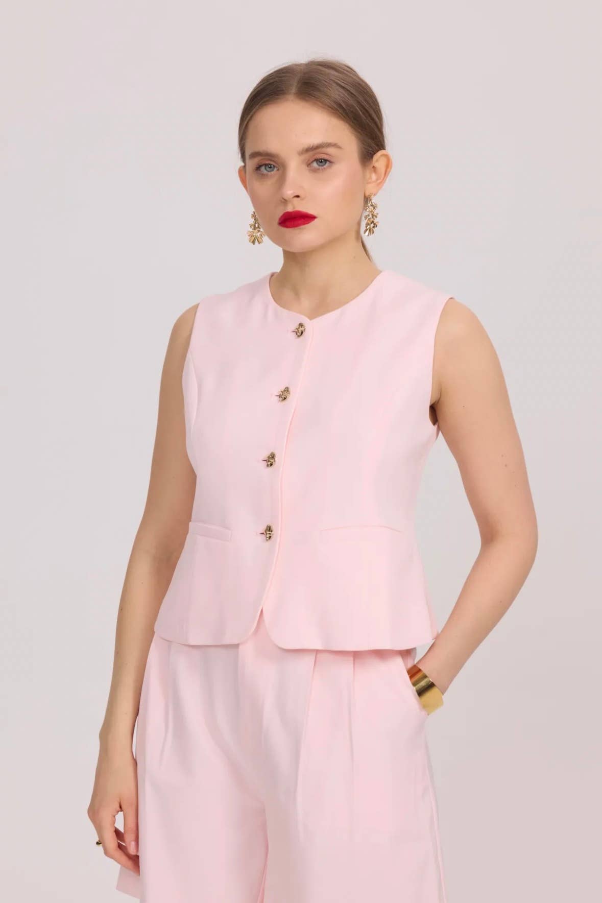 Frime - Wholesale Suit Vest - Women's - Sleeveless vest with golden buttons - 31157