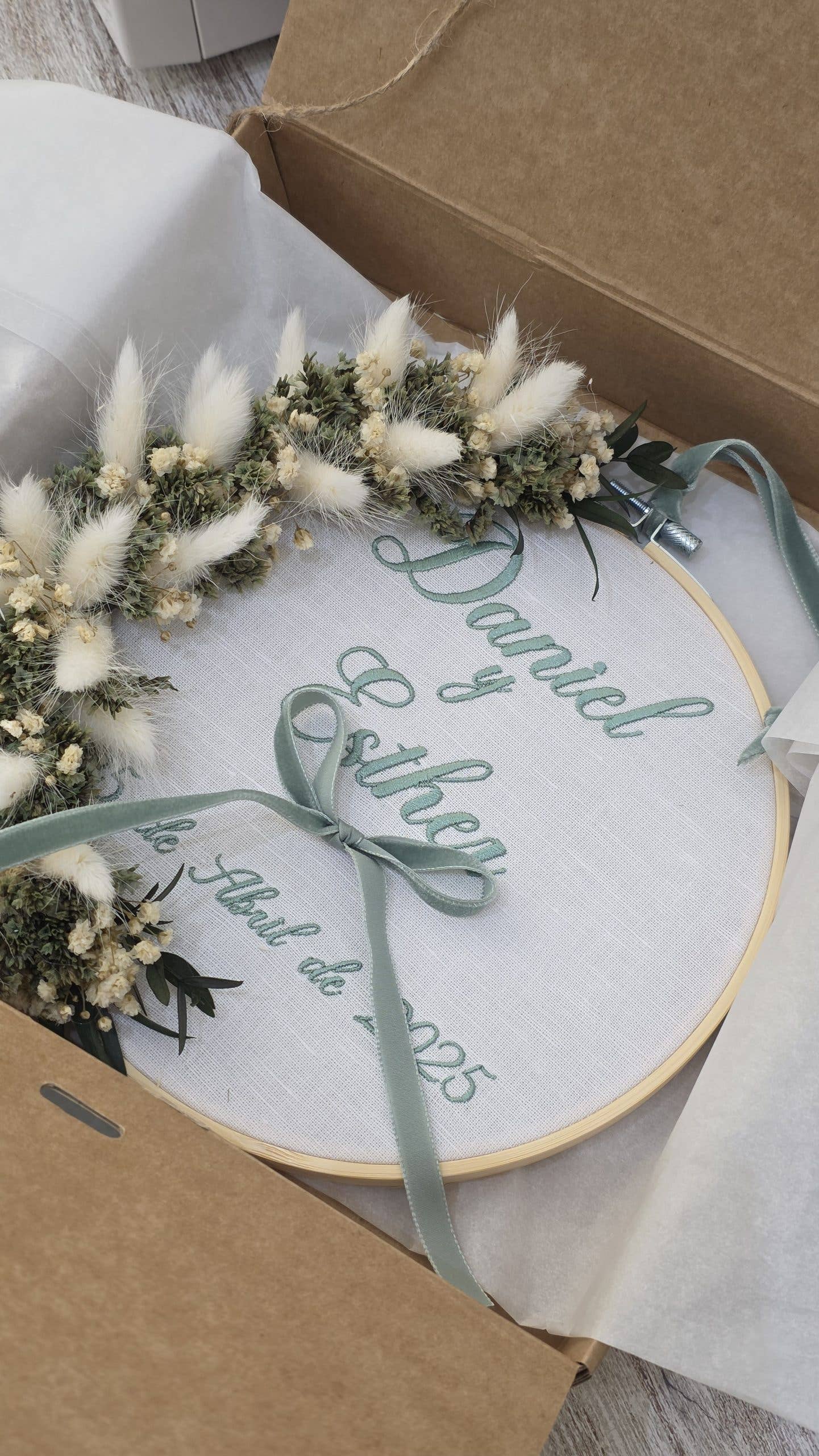 Staller - Venta al por mayor Artículo decorativo de mesa - Bastidor Paula Verde Eucalipto Bordado Para Alianzas1