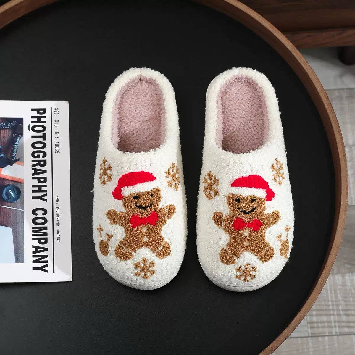 Weavey Studio - Wholesale Slippers – Women's - Christmas Gingerbreadman Slippers, soft fleece warm shoe