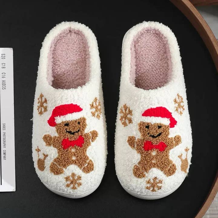 Weavey Studio - Wholesale Slippers – Women's - Christmas Gingerbreadman Slippers, soft fleece warm shoe 0