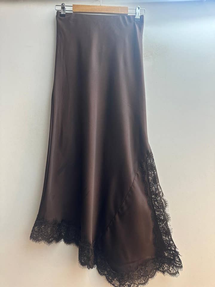 LORIANE - Wholesale Skirt - Women's - 11234 Long skirt with satin lace3