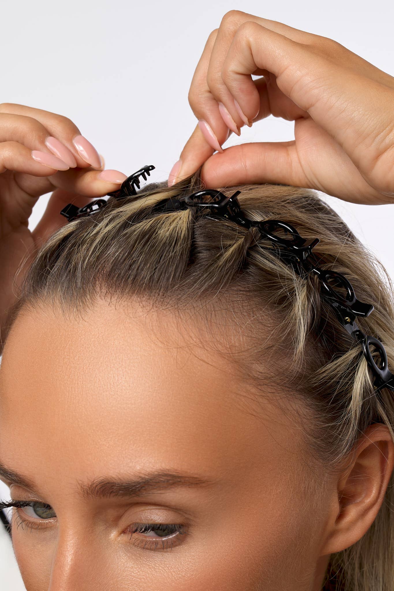 Soinvogue – wholesale Fashion headband – women's – Brushworks Butterfly Clip Headbands - 3 Pack8