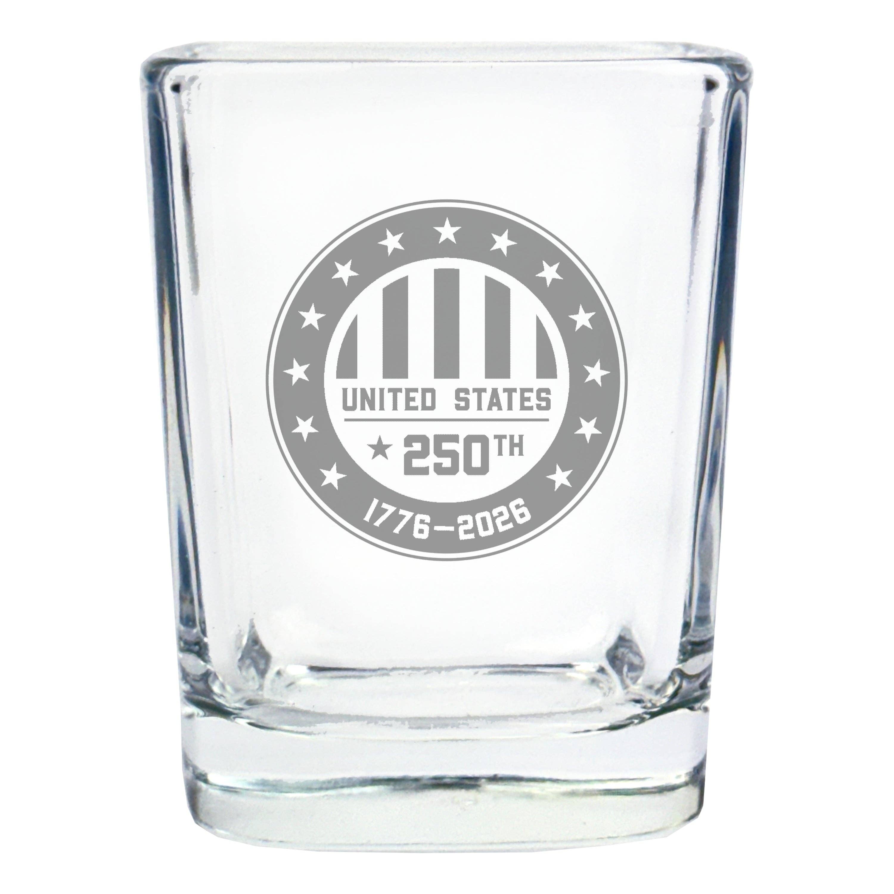 GiftWorksPlus - Vente Verre à shooter - USA 250 - Verre à shot carré gravé de 2,25 oz - G-GLS24-1-00160