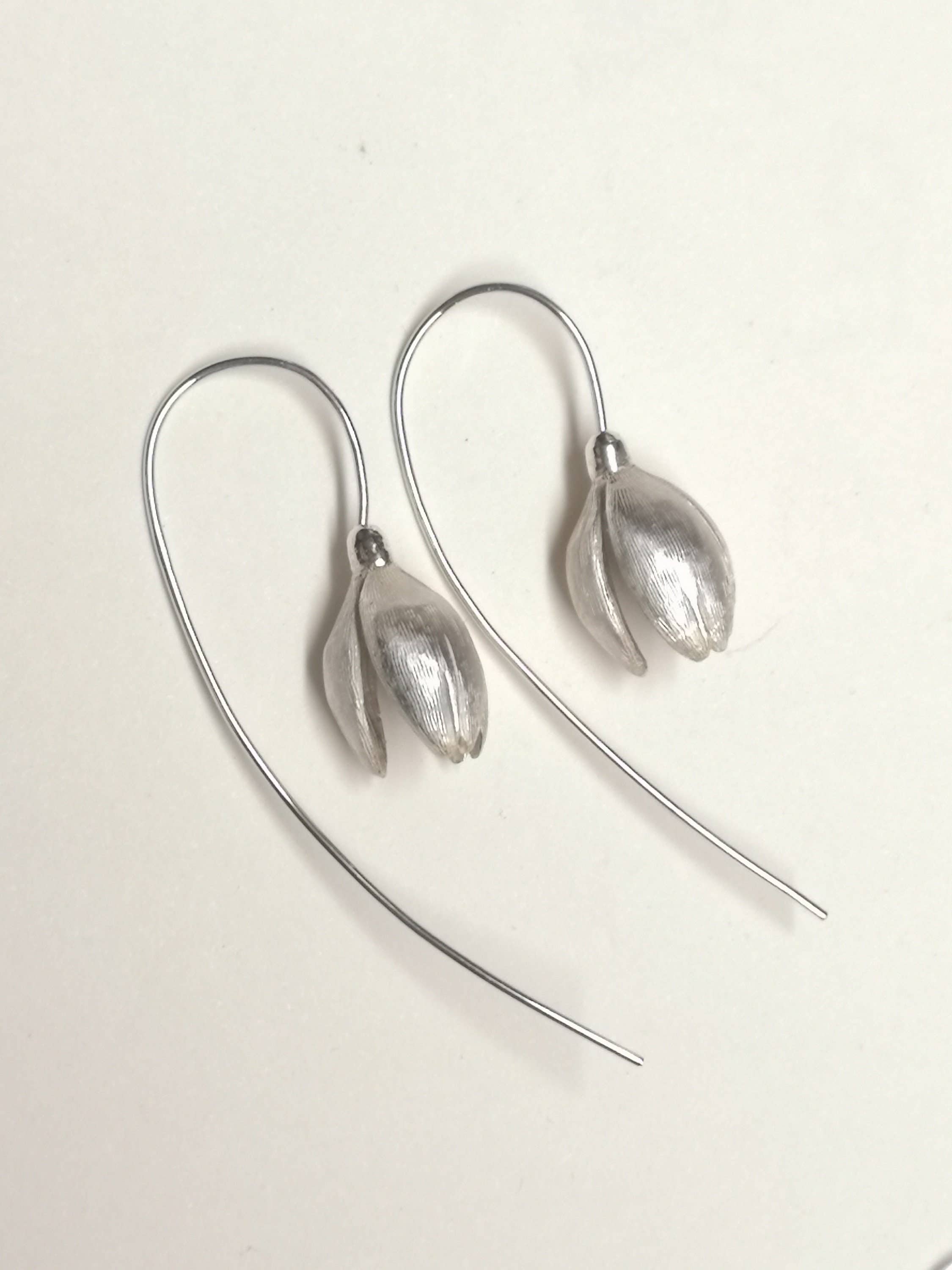 Andrew O'Dell Jewellery – Engroshandel Hængeøreringe og creoløreringe – Snowdrop dråber håndlavet af Sterling sølv3