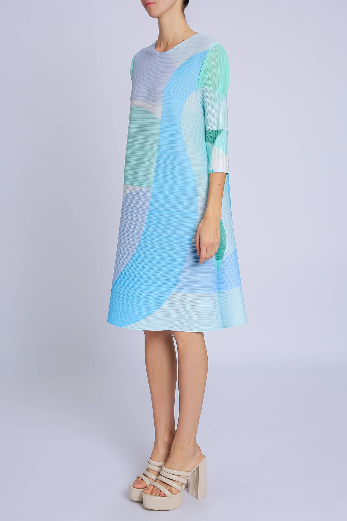 Beulah Style - Wholesale Jurk - Dames - Moderne midi-jurk met geometrische print en plooien PC31331