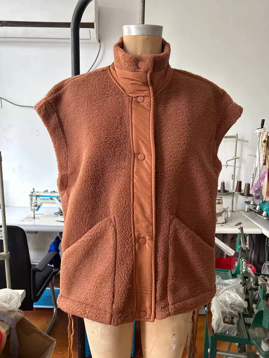 Hope & Sunshine - Wholesale Outerwear Vest - Women's - Fleece Button Vest Jacket9