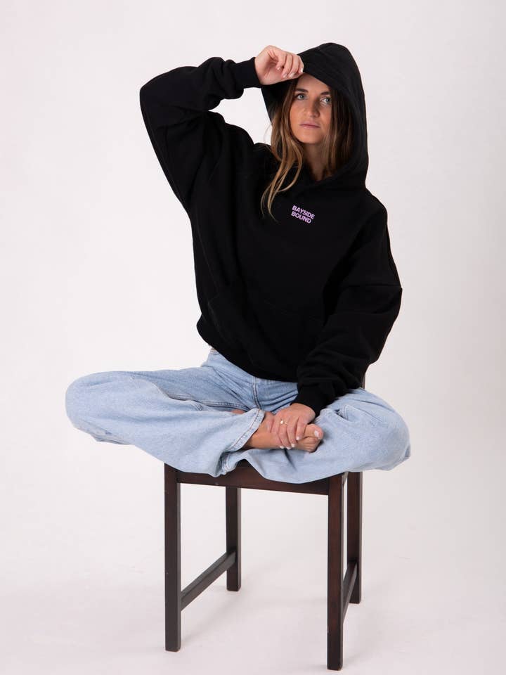 DE KEEP IT COOL HOODIE voor wholesale door BAYSIDE BOUND