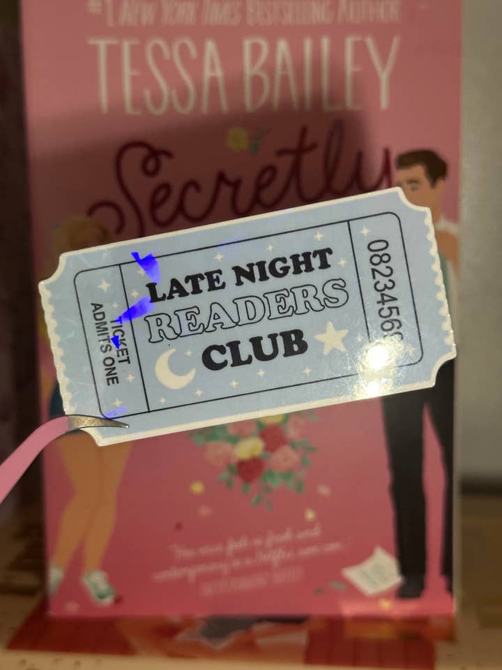 Inträdesmärke för en person för wholesale av Brinnvill Books