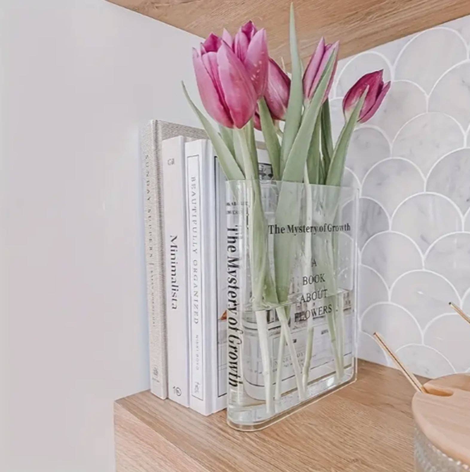 Shop Celino - Wholesale Vase - Acrylic Transparent Book Vase3